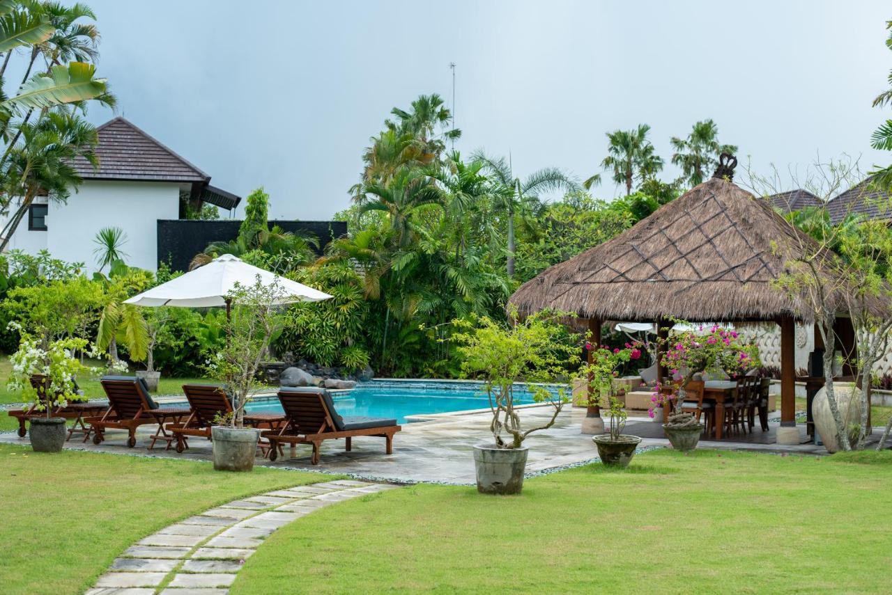 Sienna Villas - CHSE Certified Seminyak Exteriör bild