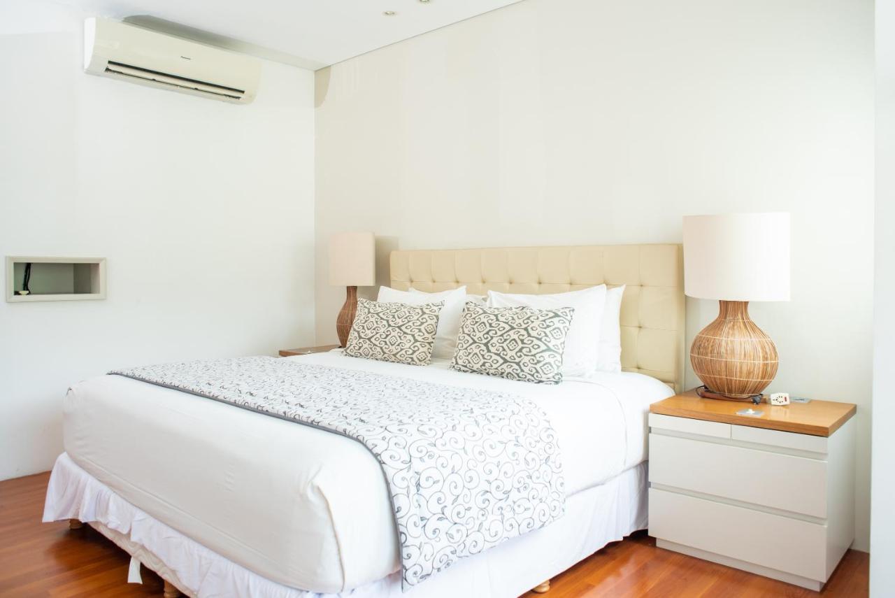 Sienna Villas - CHSE Certified Seminyak Exteriör bild
